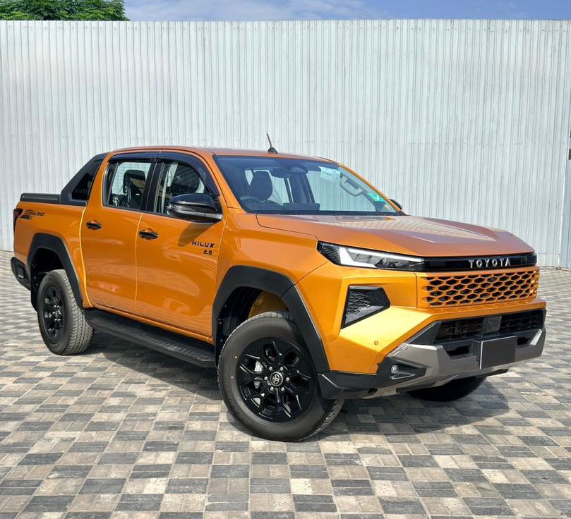 2025 TOYOTA HILUX TRAVO OVERLAND