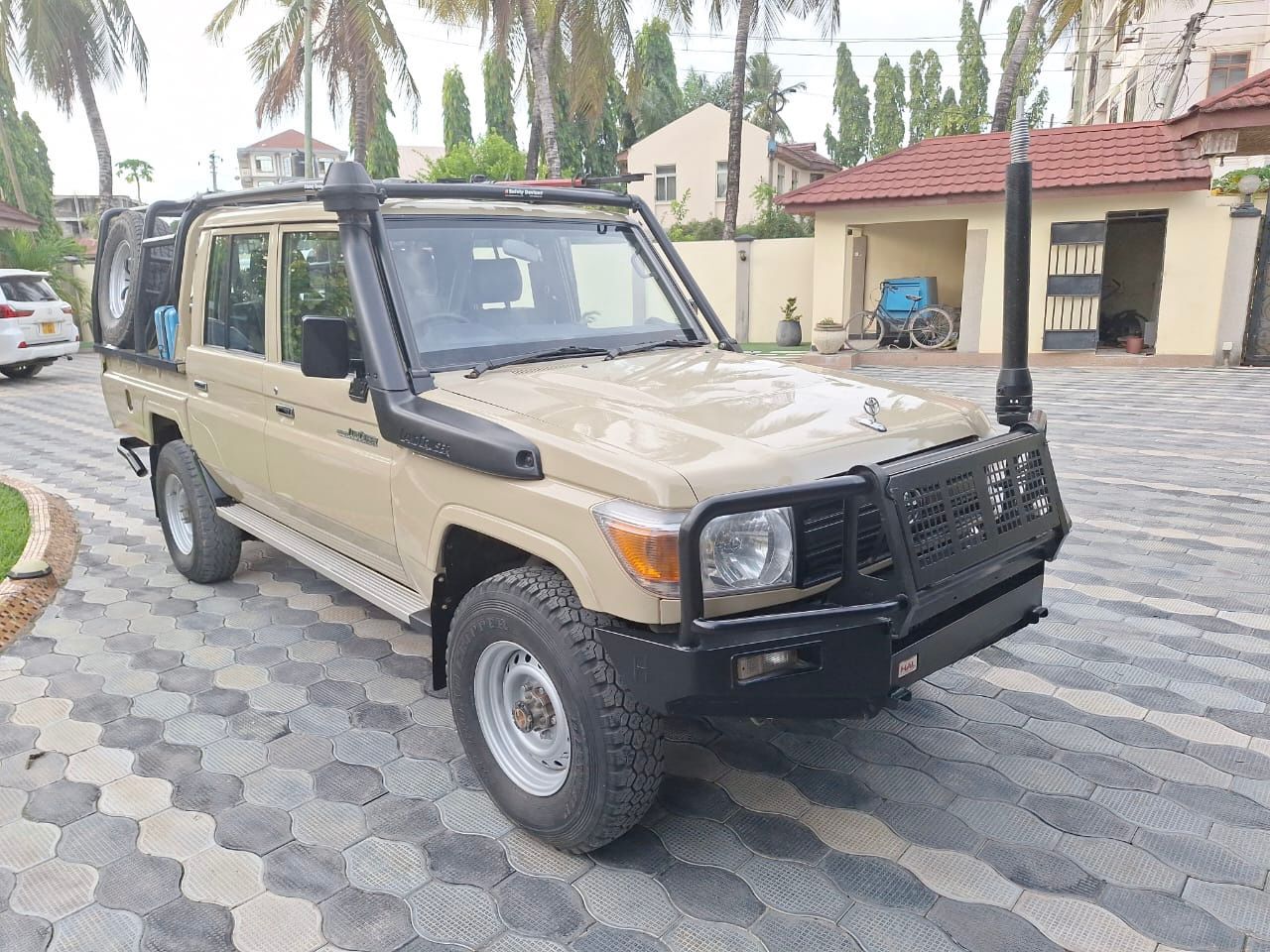 2017 TOYOTA LANDCRUISER PICKUP DOUBLE CABING -1HZ