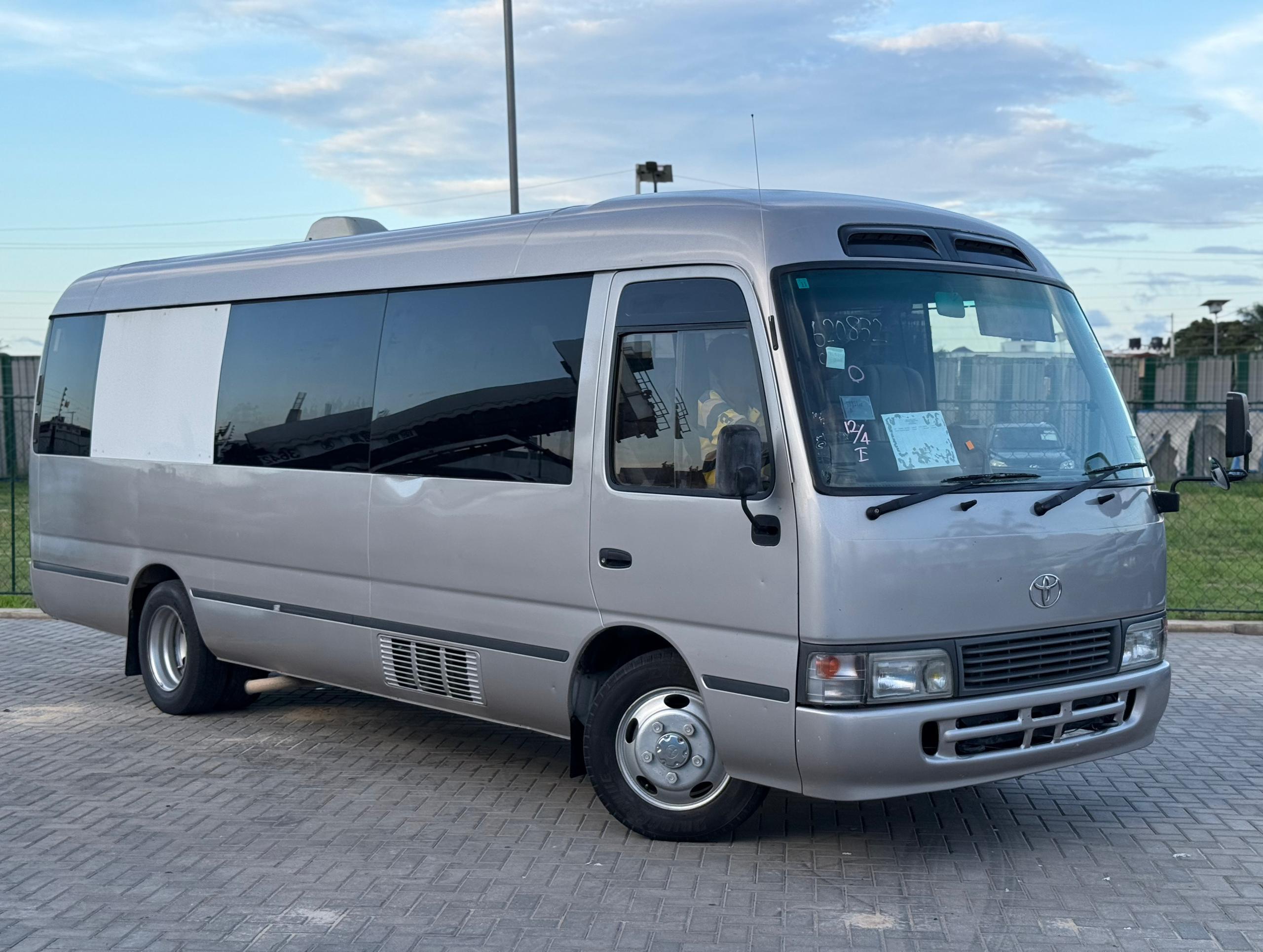 1998 Toyota Coaster 1HDT - FTE