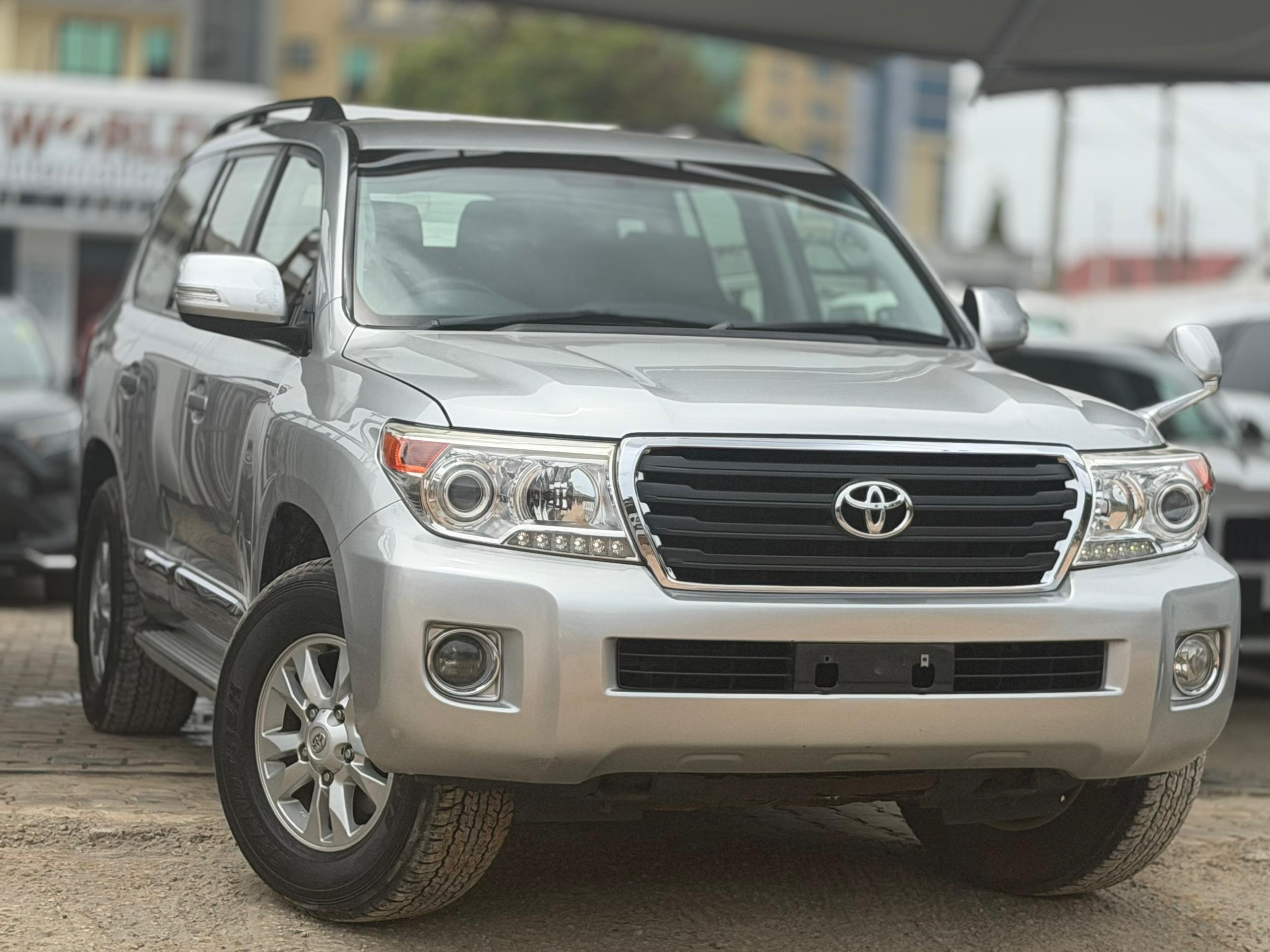 2010 TOYOTA LANDCRUISER 200 SERIES VX DIESEL