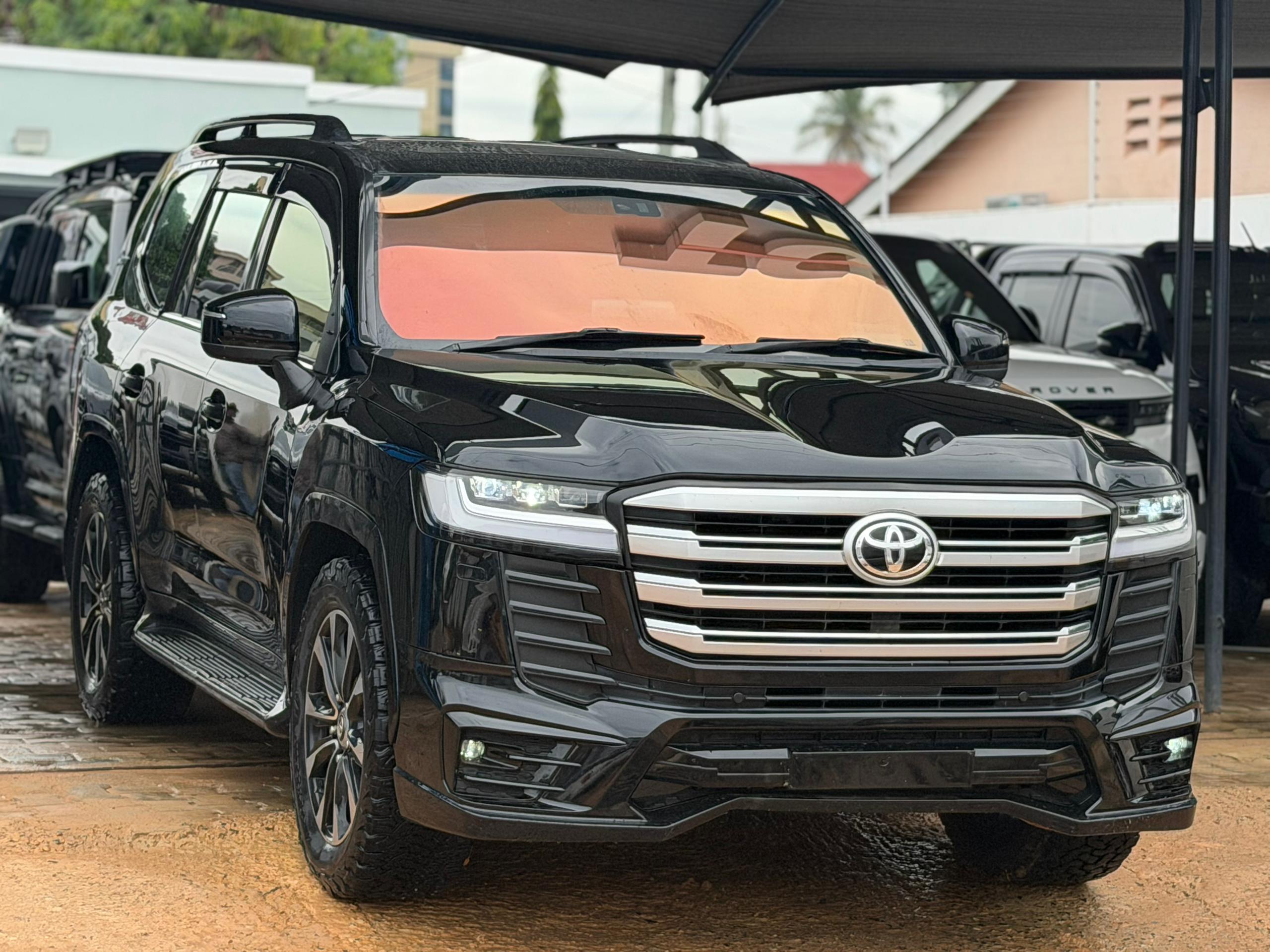 2017 LANDCRUISER VXR 200 FACELIFTED 2024