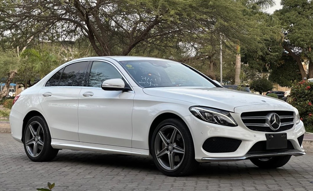 2014 MERCEDES BENZ C200 AMG LINE 2.0L