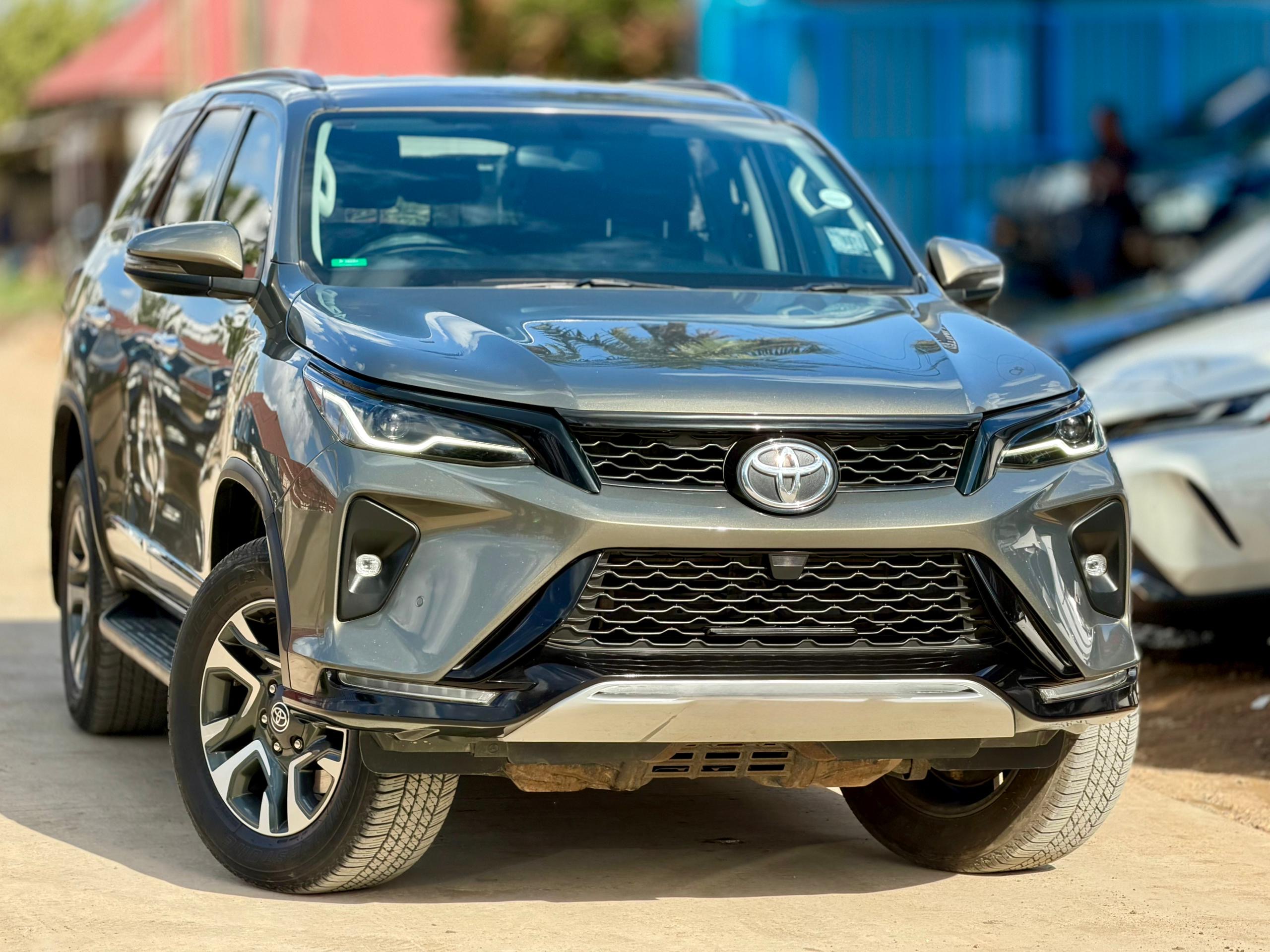 2023 TOYOTA FORTUNER GD6 2.4L DIESEL 4x4 200Km/H
