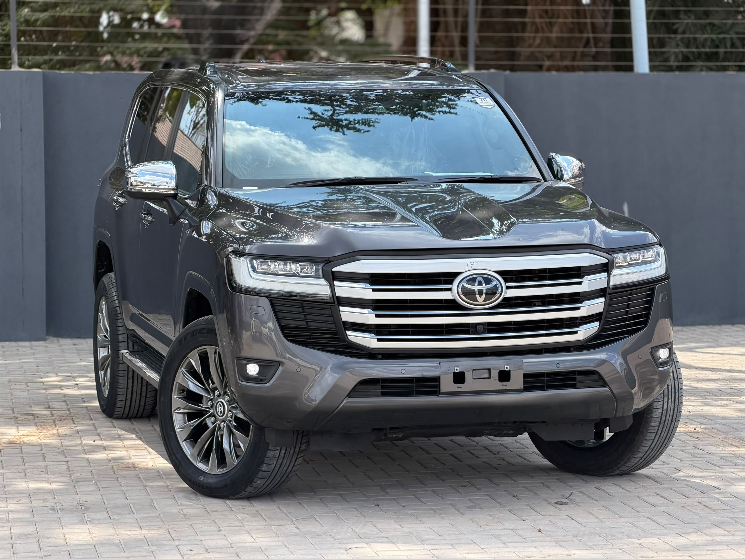 2024 TOYOTA LANDCRUISER 300 VX 3.3L TWIN TURBO DIESEL (AUSTRALIAN SPEC)
