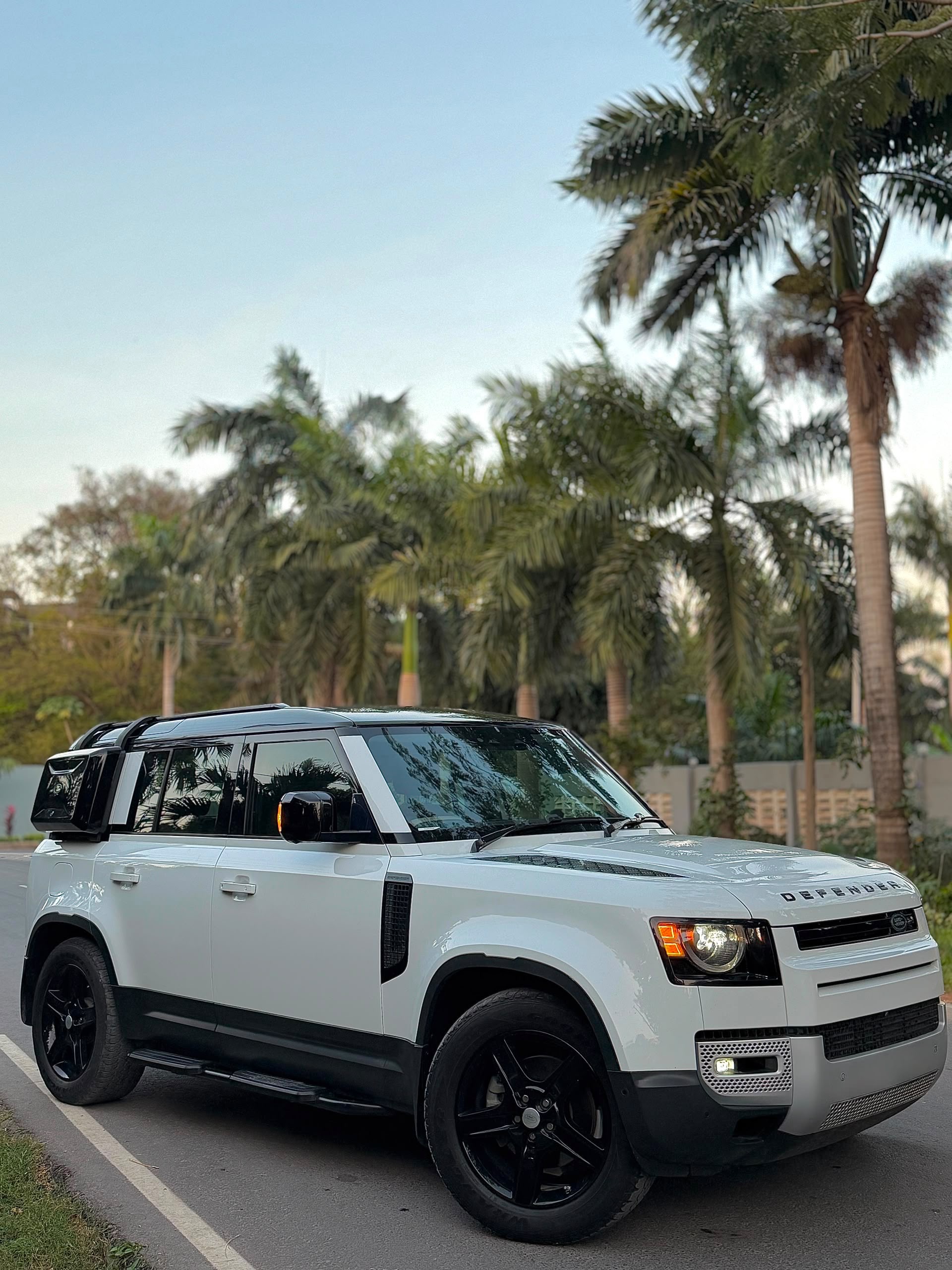 2021 LAND ROVER DEFENDER X-DYNAMIC HSE D200 2.0L DIESEL 4WD